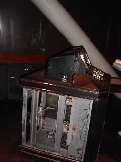 video box Laserdisc changer/projector